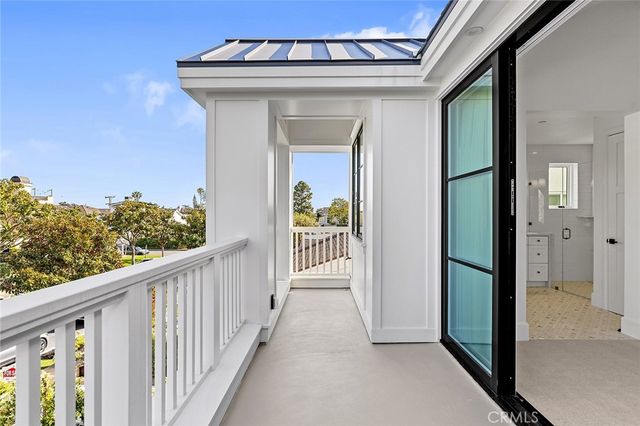 709 Marigold Ave, Corona Del Mar, CA 92625