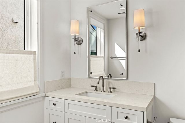 709 Marigold Ave, Corona Del Mar, CA 92625