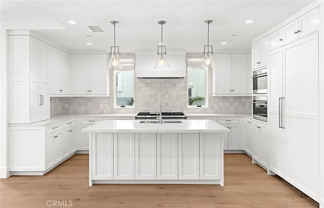 709 Marigold Ave, Corona Del Mar, CA 92625