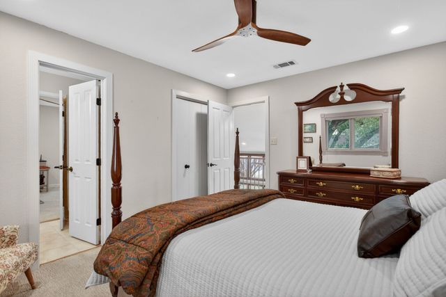 218 N Broadway Road, Azle, TX 76020