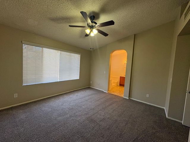 6526 N 69th Drive, Glendale, AZ 85303