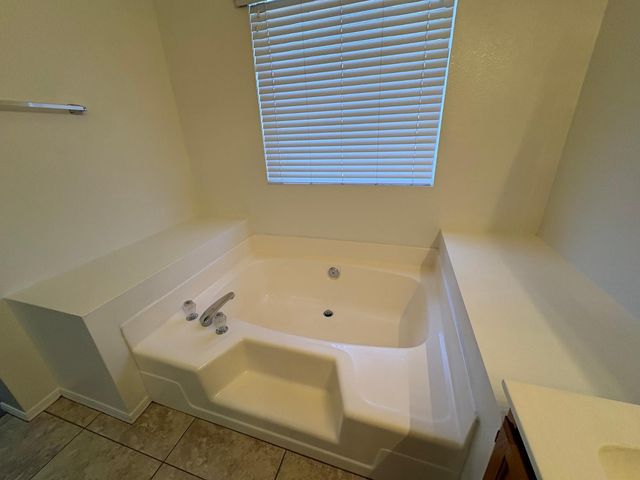 6526 N 69th Drive, Glendale, AZ 85303