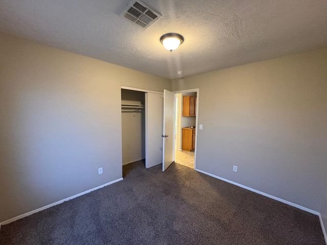 6526 N 69th Drive, Glendale, AZ 85303