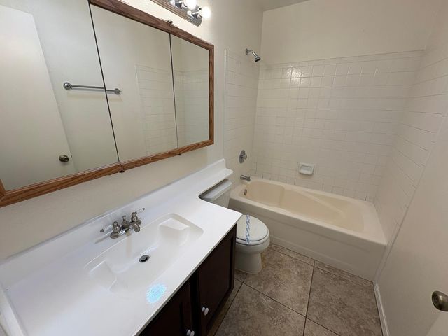 6526 N 69th Drive, Glendale, AZ 85303