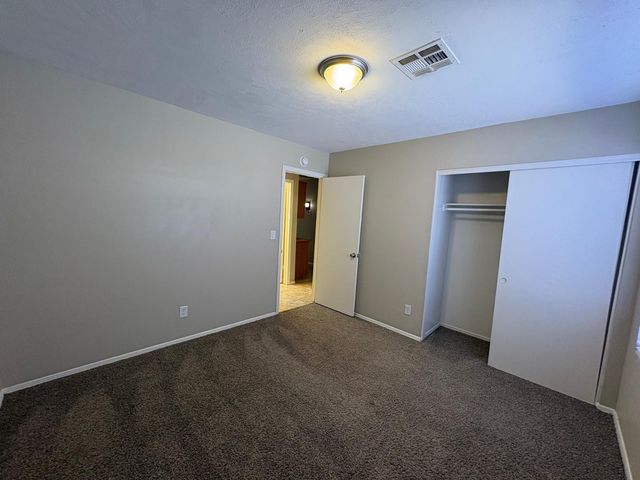 6526 N 69th Drive, Glendale, AZ 85303