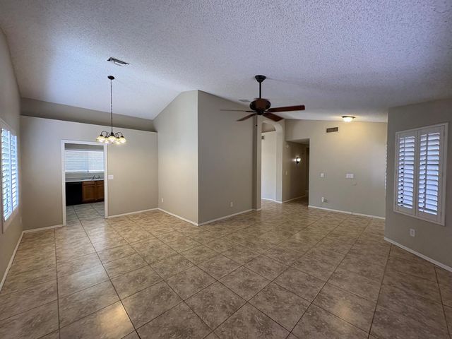 6526 N 69th Drive, Glendale, AZ 85303