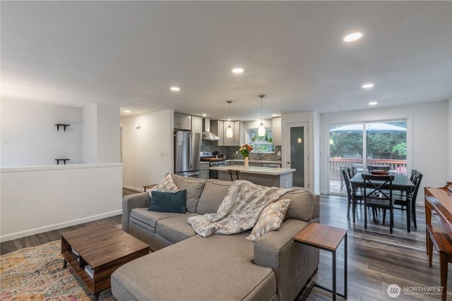 11642 SE 323rd Place, Auburn, WA 98092