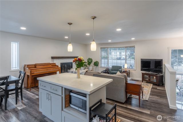 11642 SE 323rd Place, Auburn, WA 98092