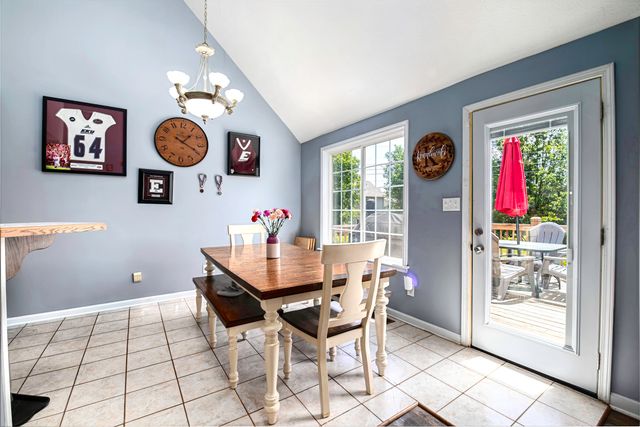 212 Woodfield Way, Nicholasville, KY 40356