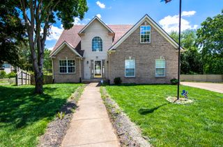 212 Woodfield Way, Nicholasville, KY 40356