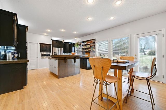 9842 Pin Oak Circle, De Soto, KS 66018