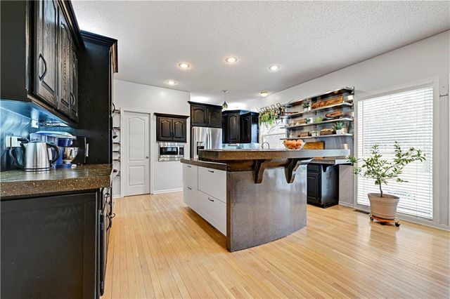 9842 Pin Oak Circle, De Soto, KS 66018