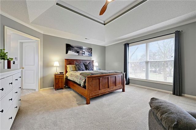 9842 Pin Oak Circle, De Soto, KS 66018