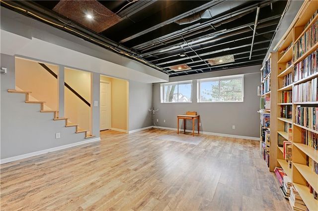 9842 Pin Oak Circle, De Soto, KS 66018