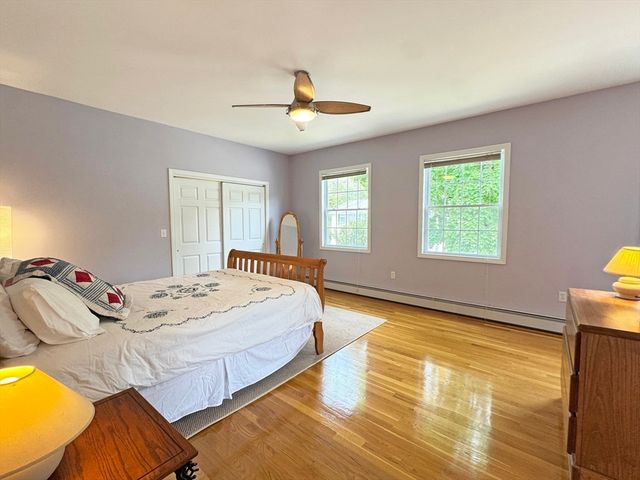 11 Hargrave Cir B, Newton, MA 02461