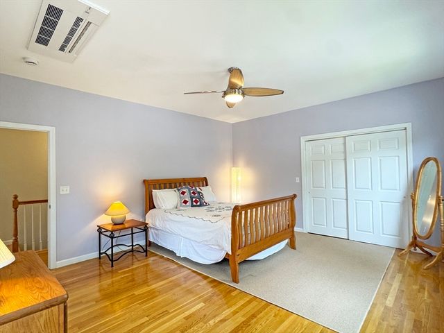 11 Hargrave Cir B, Newton, MA 02461
