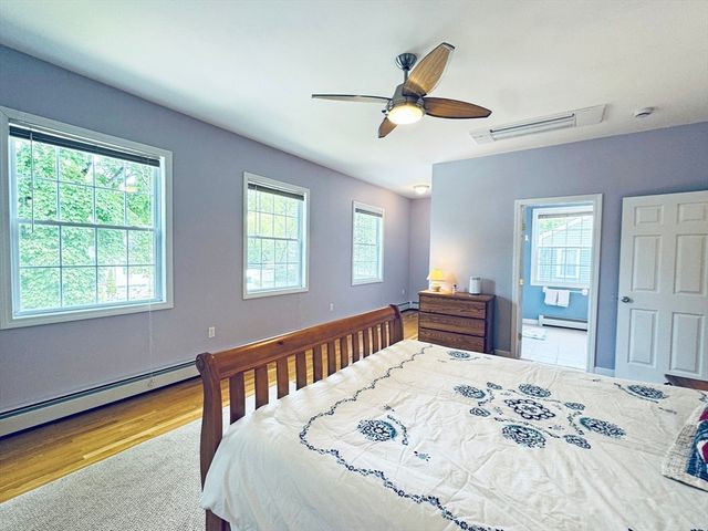 11 Hargrave Cir B, Newton, MA 02461