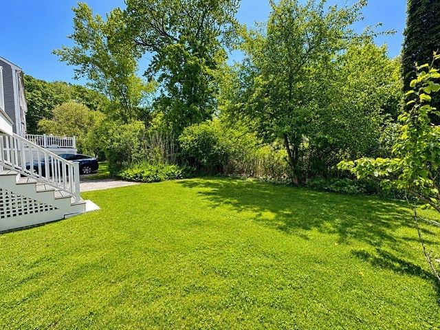 11 Hargrave Cir B, Newton, MA 02461
