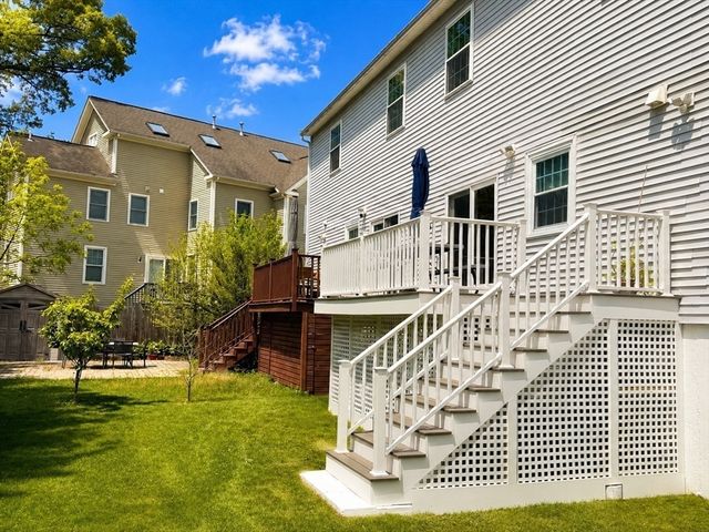 11 Hargrave Cir B, Newton, MA 02461