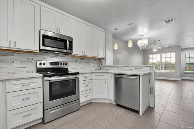 97 Autumn Pass, San Antonio, TX 78245
