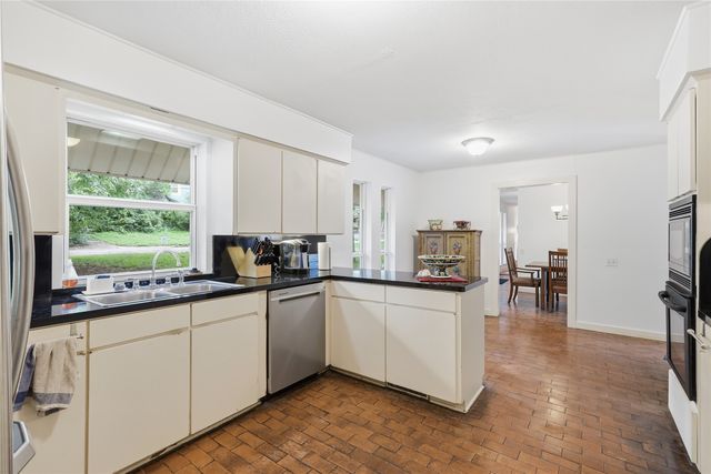 9432 Dixie Lane, Dallas, TX 75228
