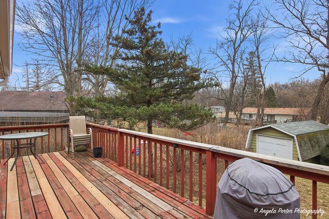4519 W Shore Drive, Wonder Lake, IL 60097