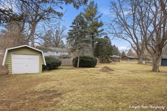 4519 W Shore Drive, Wonder Lake, IL 60097