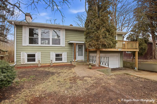 4519 W Shore Drive, Wonder Lake, IL 60097
