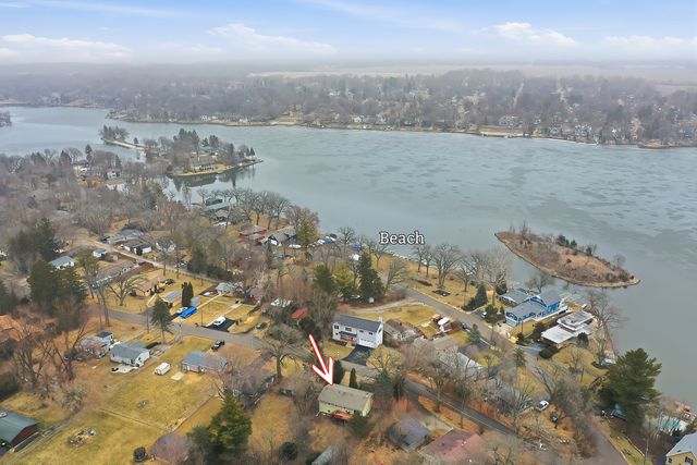 4519 W Shore Drive, Wonder Lake, IL 60097