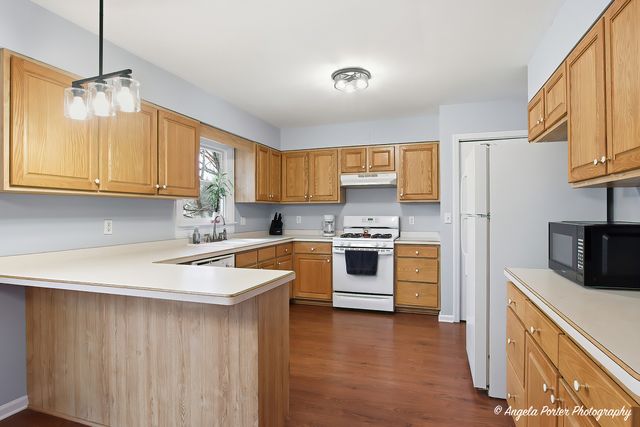 4519 W Shore Drive, Wonder Lake, IL 60097