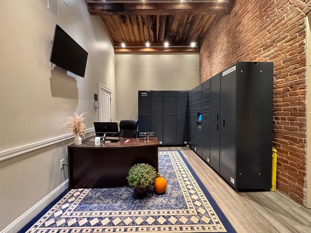 4 Bishop Street 209, Framingham, MA 01702