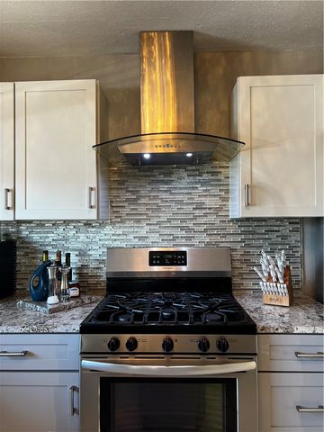 111 S 15th Street, Rogers, AR 72758