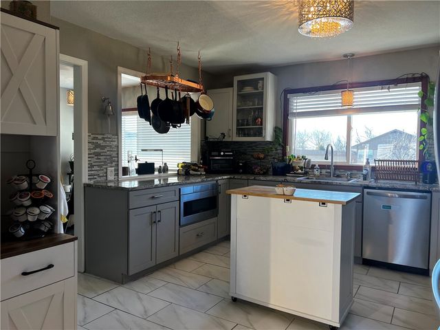 111 S 15th Street, Rogers, AR 72758