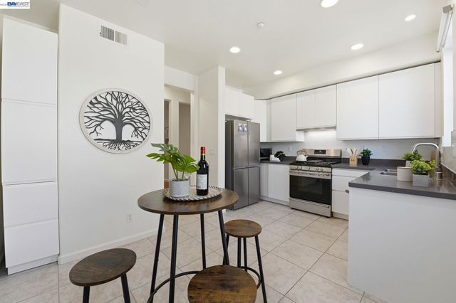 43220 Giovanni Terrace, Fremont, CA 94539