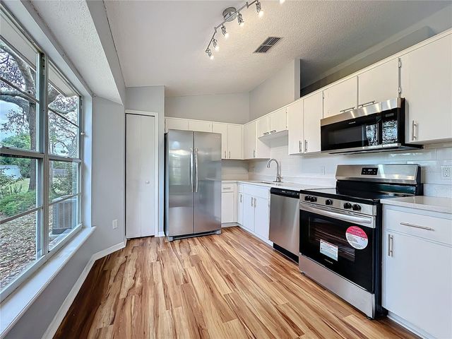 310 SUNVISTA COURT, Sanford, FL 32773
