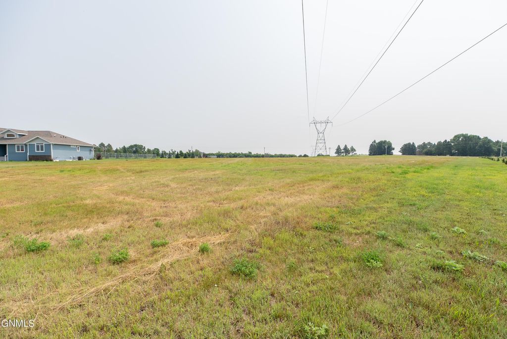 11713 Apple View Lane, Menoken, ND 58558 photo 2