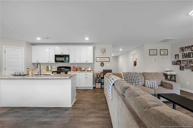 64 Dalmation Lane, Parkton, NC 28371