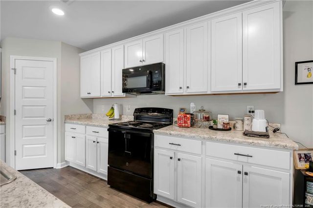 64 Dalmation Lane, Parkton, NC 28371