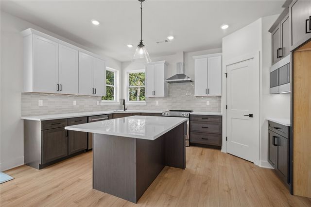 3 Carnahan Lane, Bella Vista, AR 72715