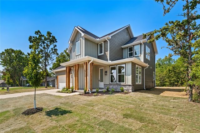 3 Carnahan Lane, Bella Vista, AR 72715