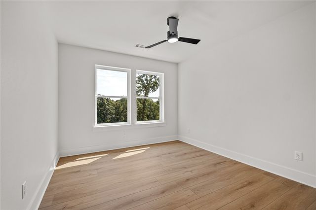 3 Carnahan Lane, Bella Vista, AR 72715