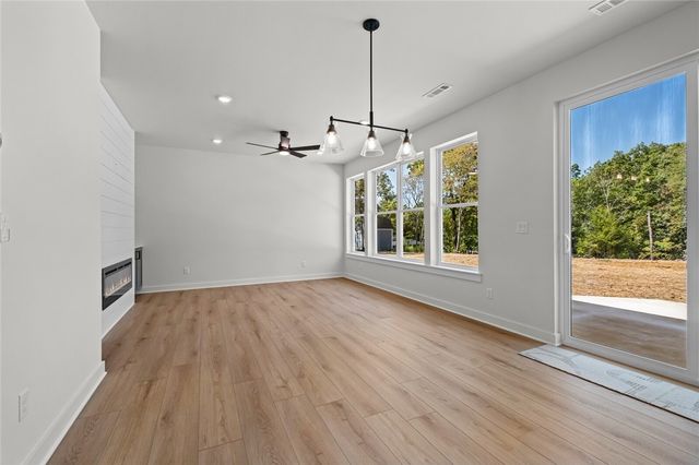 3 Carnahan Lane, Bella Vista, AR 72715