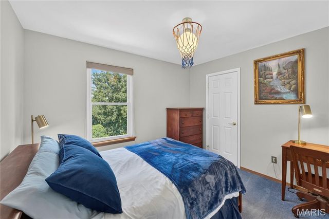 10323 Grant Forest Lane, St Louis, MO 63123