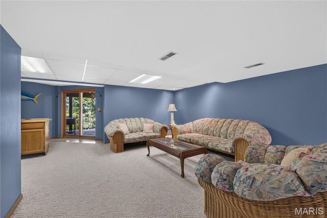 10323 Grant Forest Lane, St Louis, MO 63123