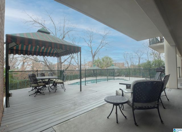 57 Hanover Cir S Apt 115, Birmingham, AL 35205