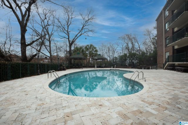 57 Hanover Cir S Apt 115, Birmingham, AL 35205