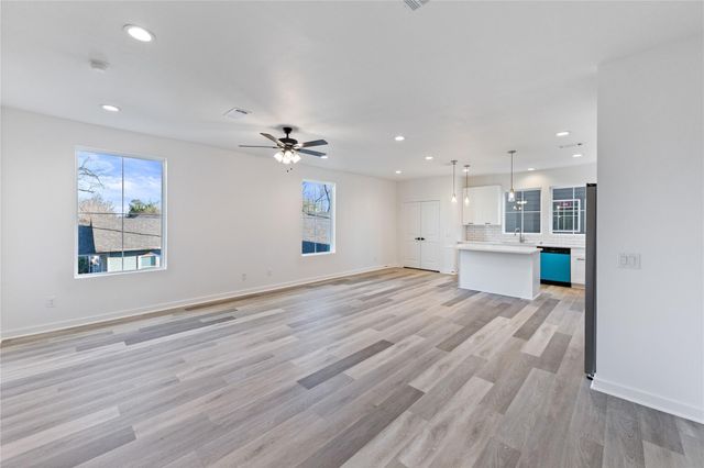 2702 Winbern Street B, Houston, TX 77004