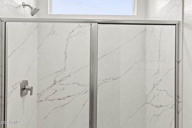 15482 W DESERT HOLLOW Drive, Surprise, AZ 85387