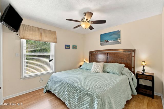 321 NE 60th Street, Oak Island, NC 28465