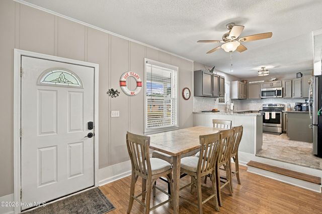 321 NE 60th Street, Oak Island, NC 28465